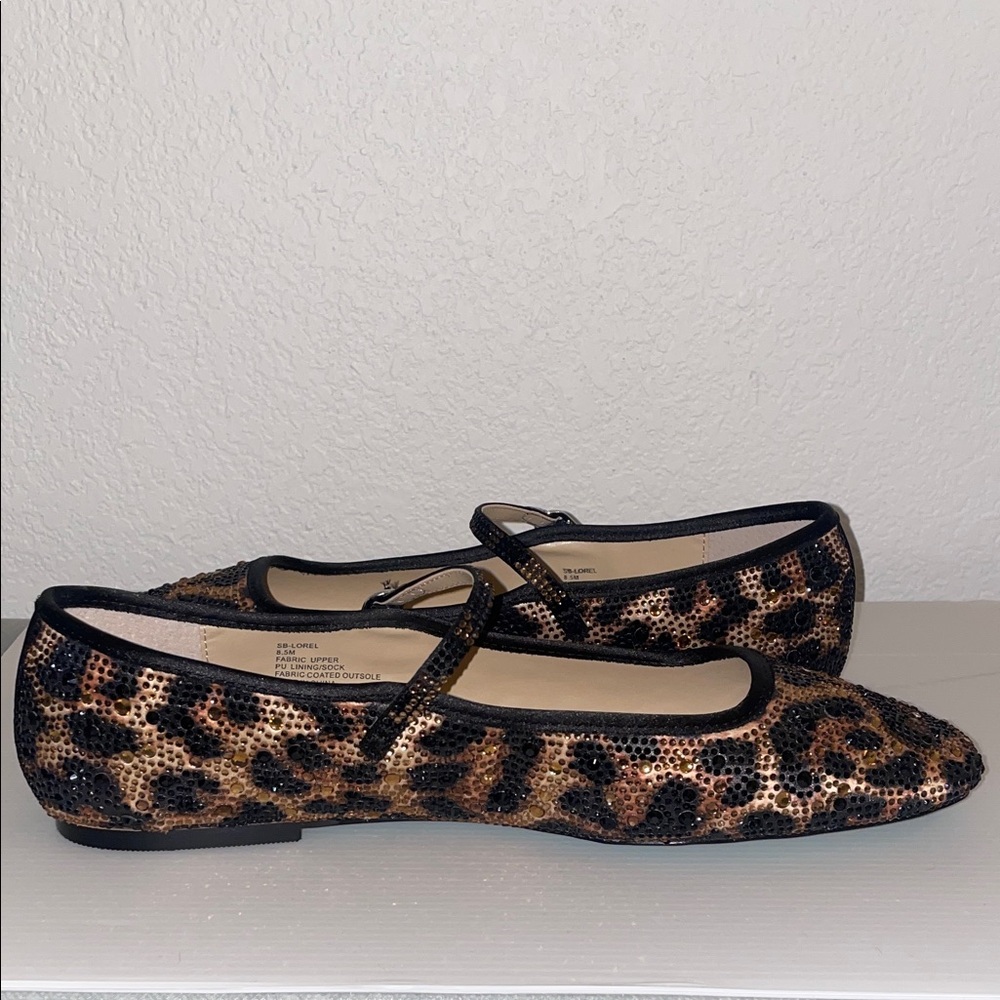 Betsey Johnson Women’s Lorel Leopard Print Mary Jane Ballet Flats - Picture 7 of 16